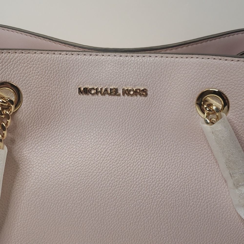 Michael Kors Teagen - Picture 5 of 9